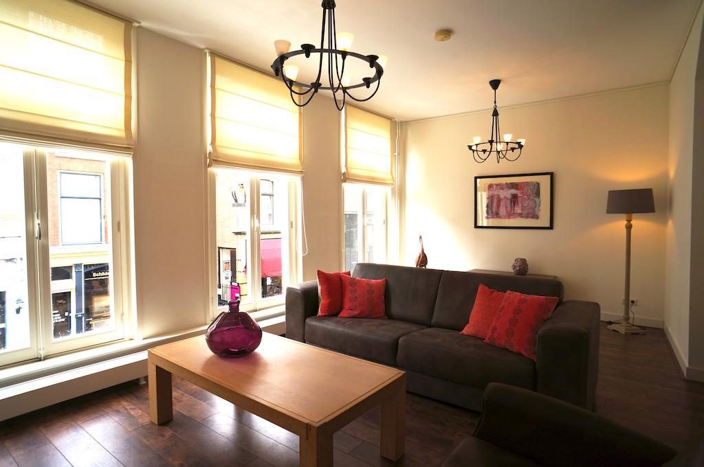 Stayci Serviced Apartments Noordeinde 헤이그 객실 사진