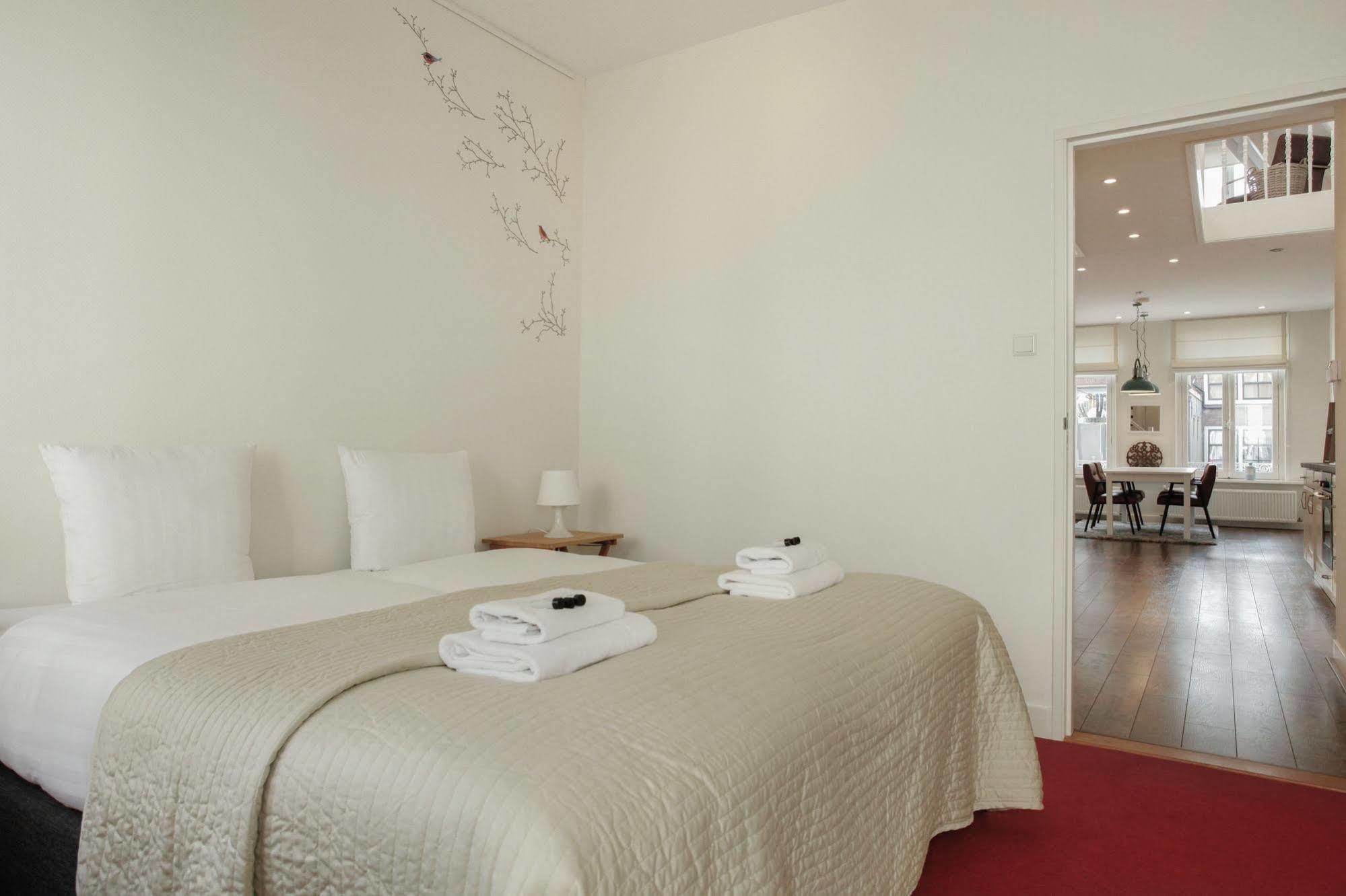 Stayci Serviced Apartments Noordeinde 헤이그 외부 사진