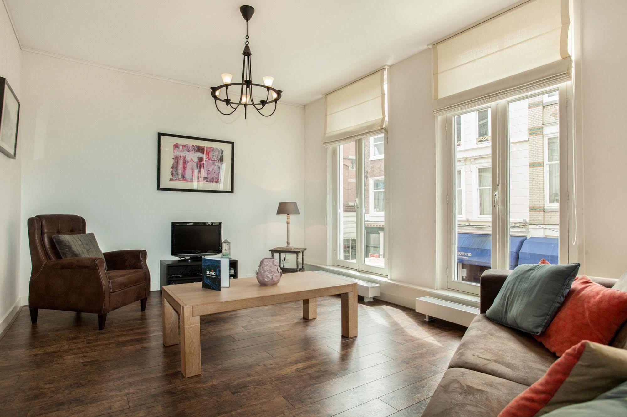 Stayci Serviced Apartments Noordeinde 헤이그 외부 사진