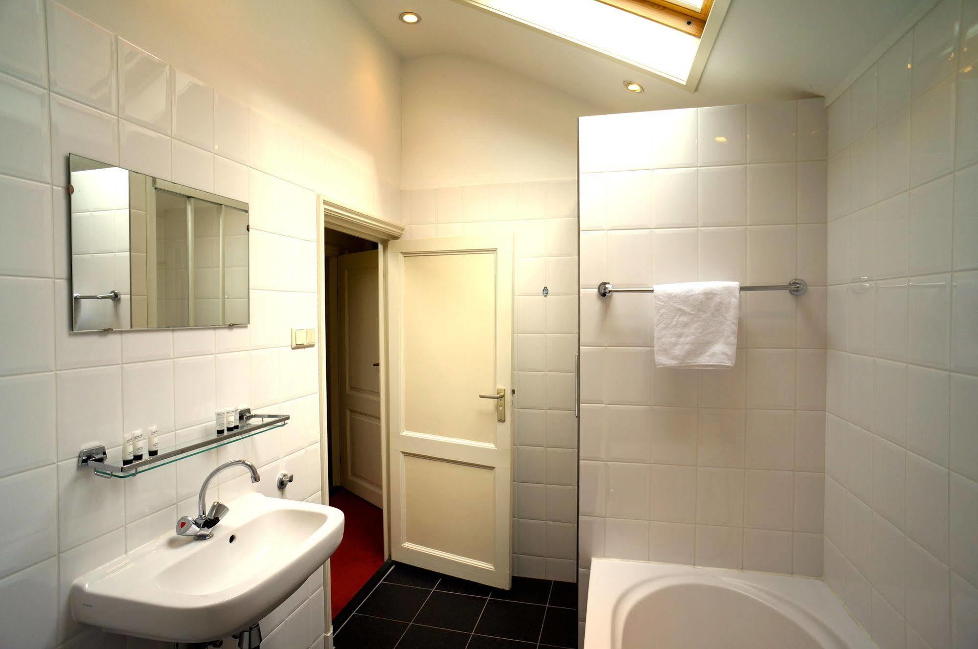 Stayci Serviced Apartments Noordeinde 헤이그 외부 사진