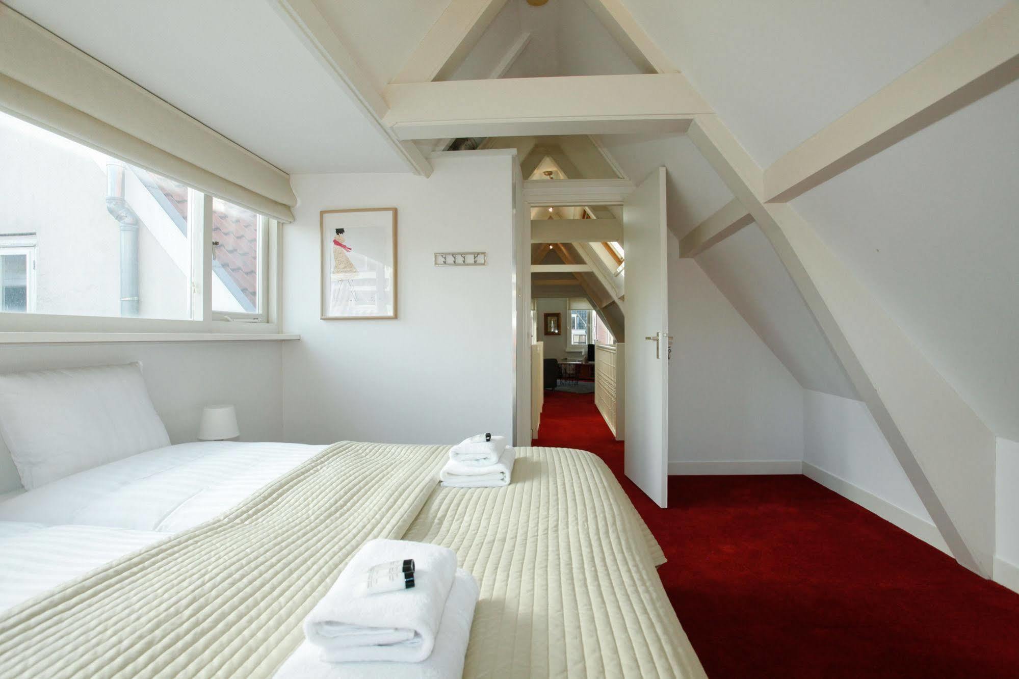 Stayci Serviced Apartments Noordeinde 헤이그 외부 사진
