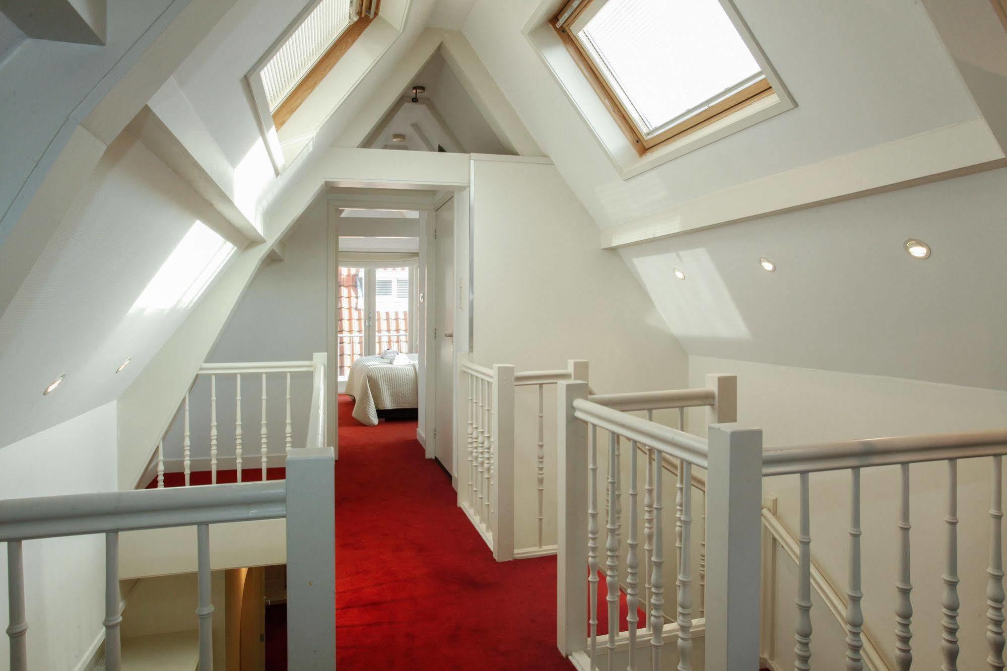 Stayci Serviced Apartments Noordeinde 헤이그 외부 사진